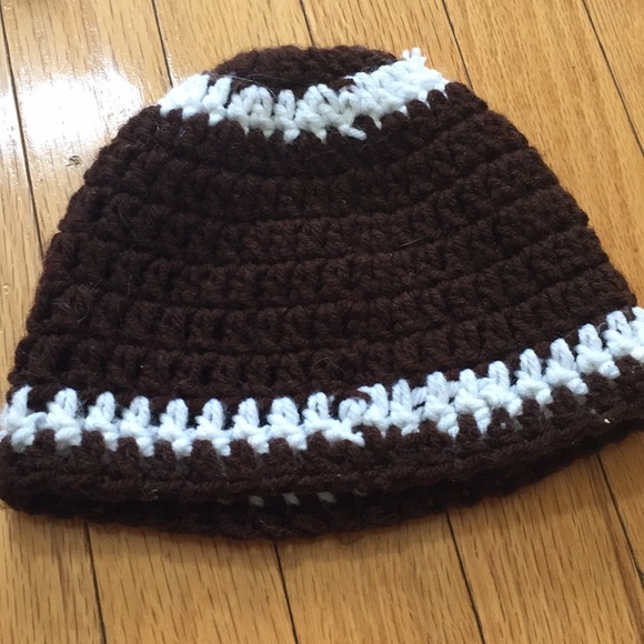 Football hat - Picture 2 of 2